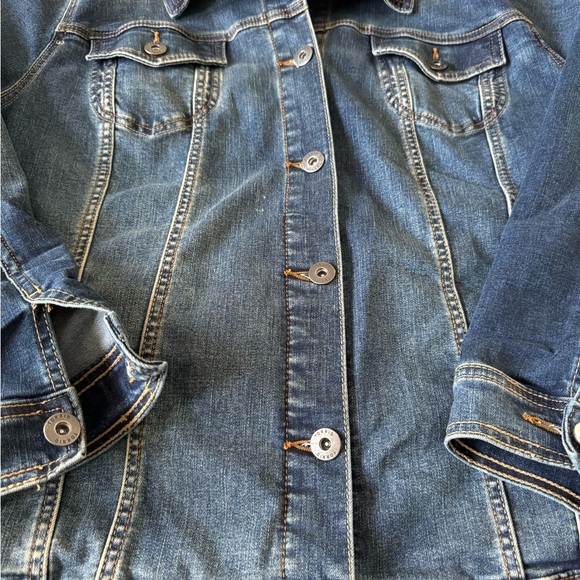 TORRID JEAN JACKET! Wonderful awesome Jean jacket. Women’s. - Picture 8 of 15
